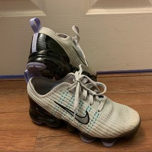 SOLD! Nike Youth Vapormax